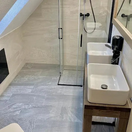 Stara Zvonica 招待所 3*