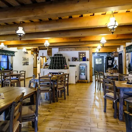 Penzión pre hostí Stara Zvonica 3*